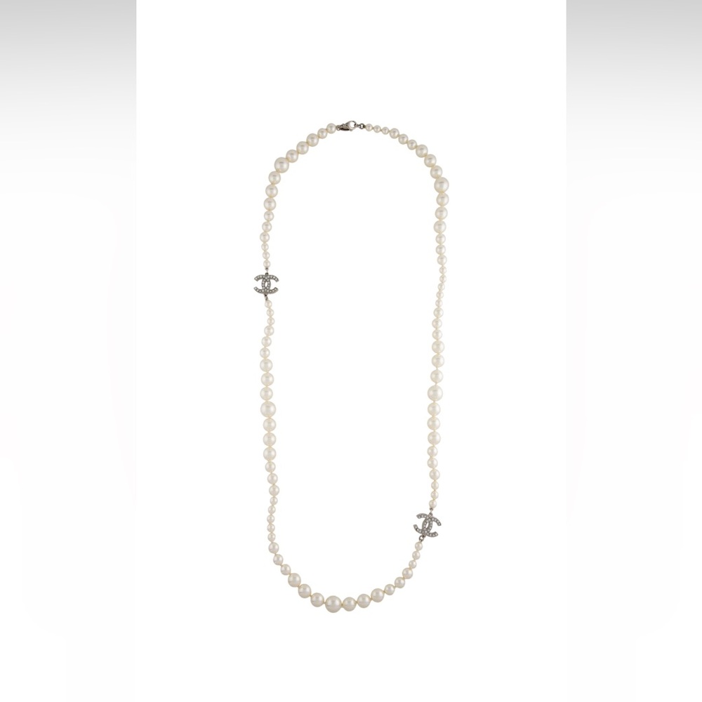 Chanel pearl & resin beaded CC necklace